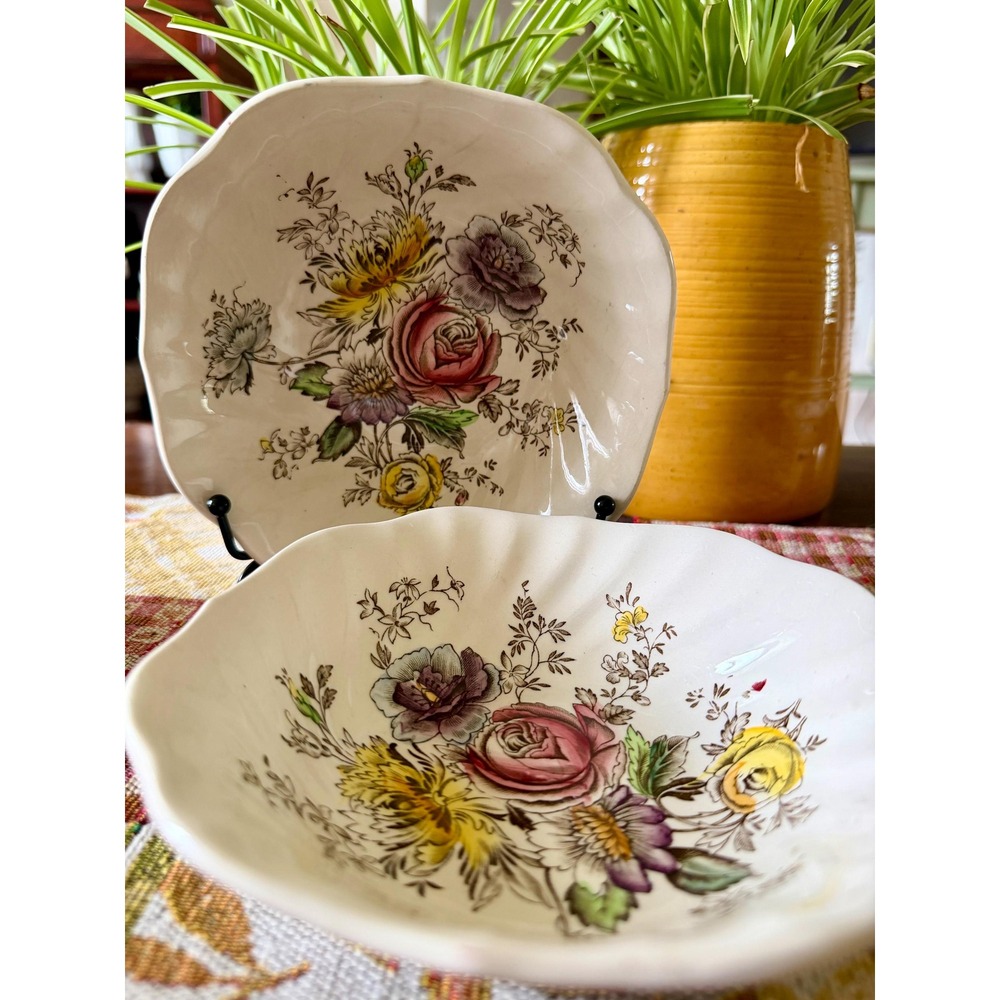 Set-of-2 Vintage Johnson Bros Sheraton Ironstone Berry Bowls